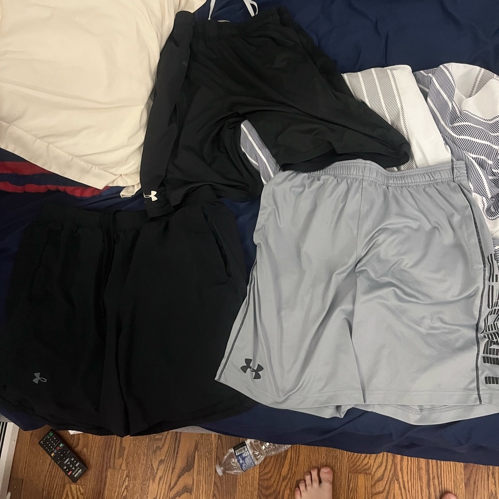 Under Armour Black and Light Gray Shorts Set